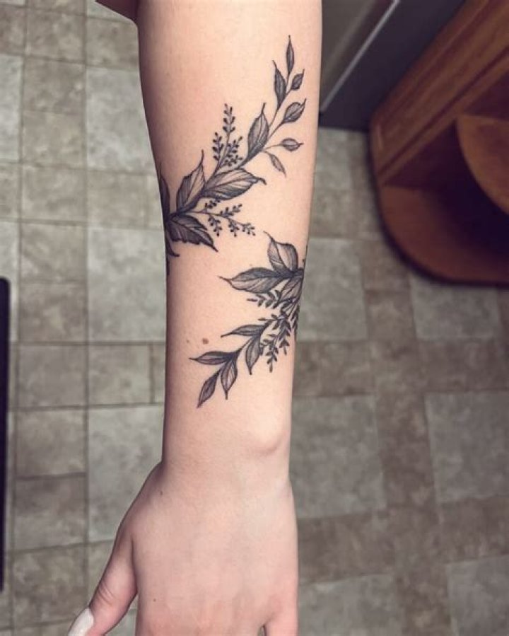 10+ Vine Flower Tattoo Ideas That Will Blow Your Mind!