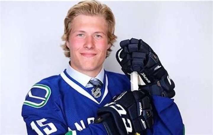 [100+] Brock Boeser Wallpapers