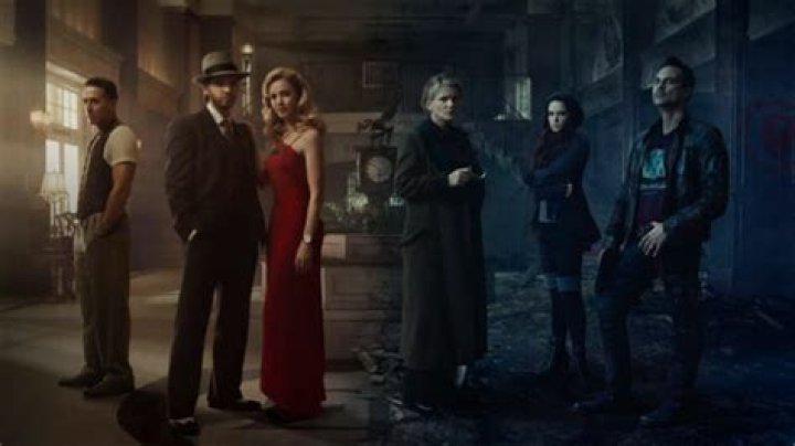 12 Monkeys Showrunner Terry Matalas on Season 2 Finale Collider