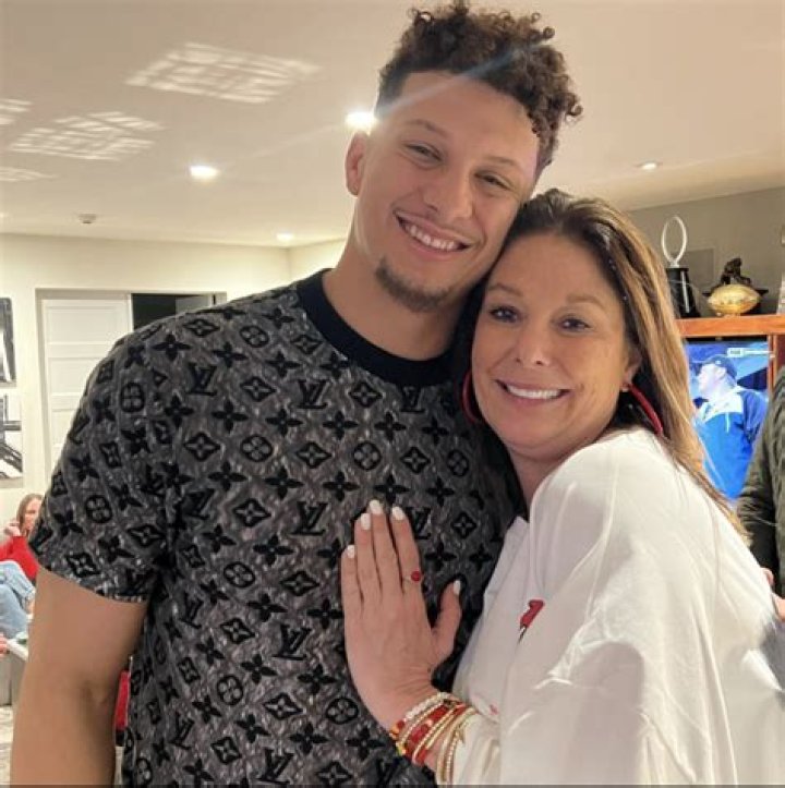 18years after divorce Patrick Mahomes mom Randi Martin finds true
