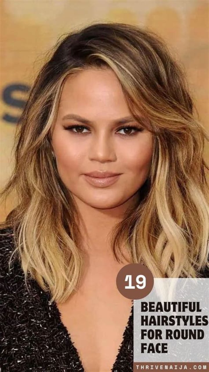 19 Beautiful Hairstyles For Round Face to Check Out ThriveNaija