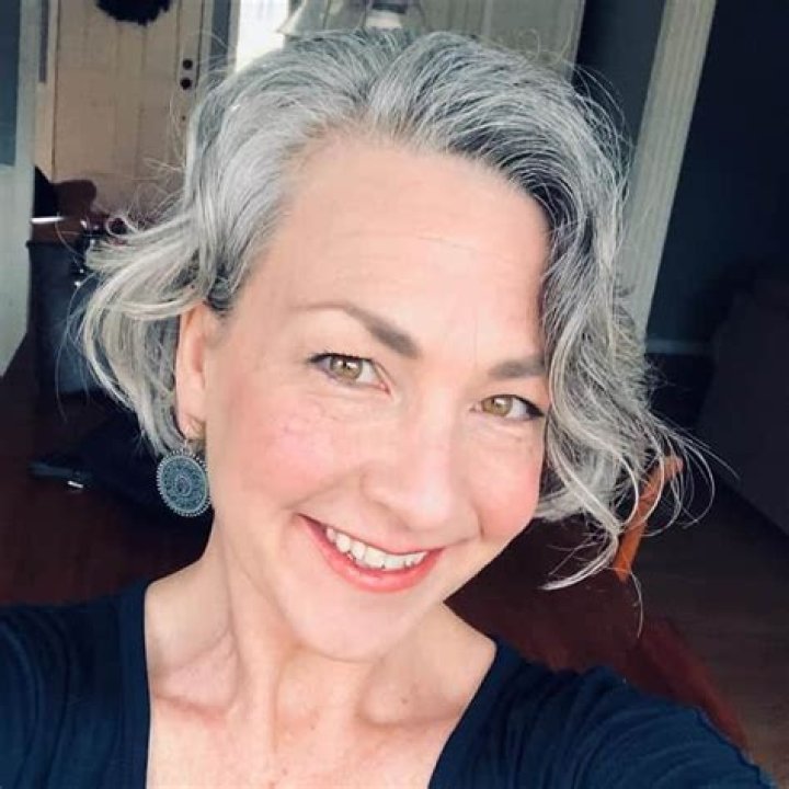 21 Chic Grey Hairstyles Ideal for Over 60 Women Short grey hair