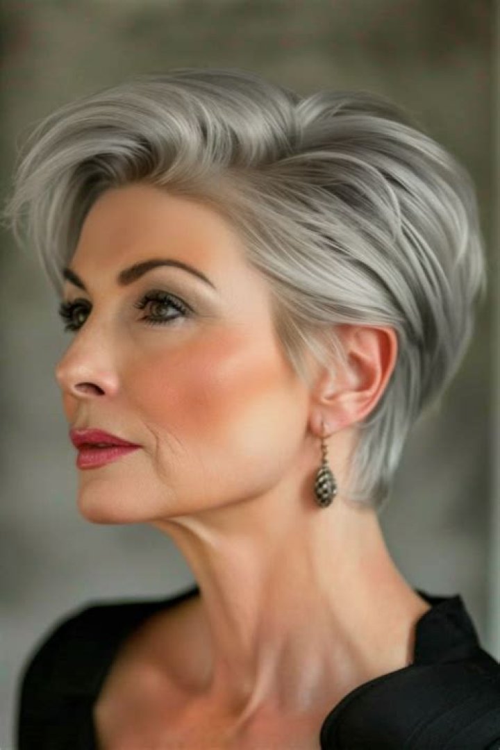 25+ Ageless Hairstyles For Short Grey Hair Over 60