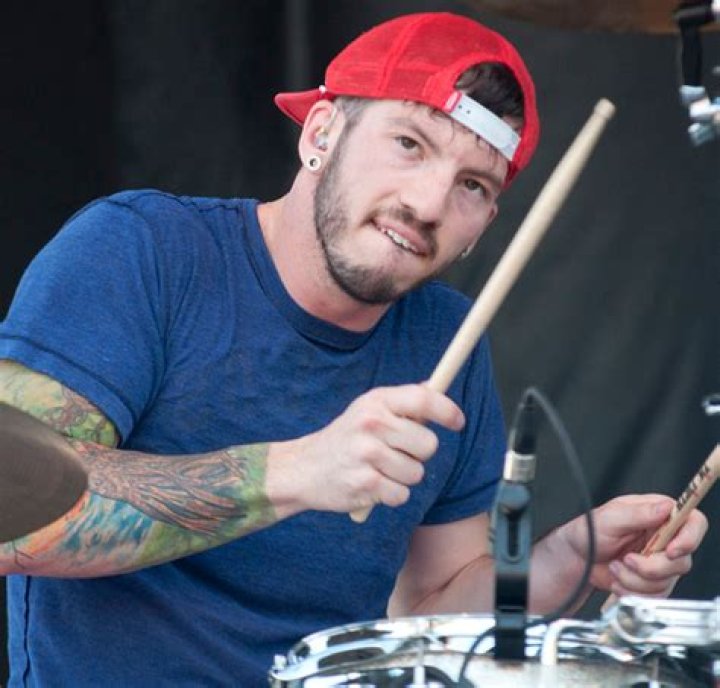 30 Interesting Facts About Josh Dun Every Fan Should Know BOOMSbeat