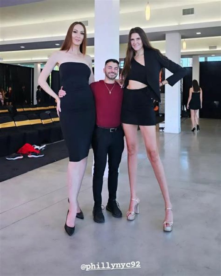 32 Beautiful Tallest Women in The World Mind Blowing Pictures