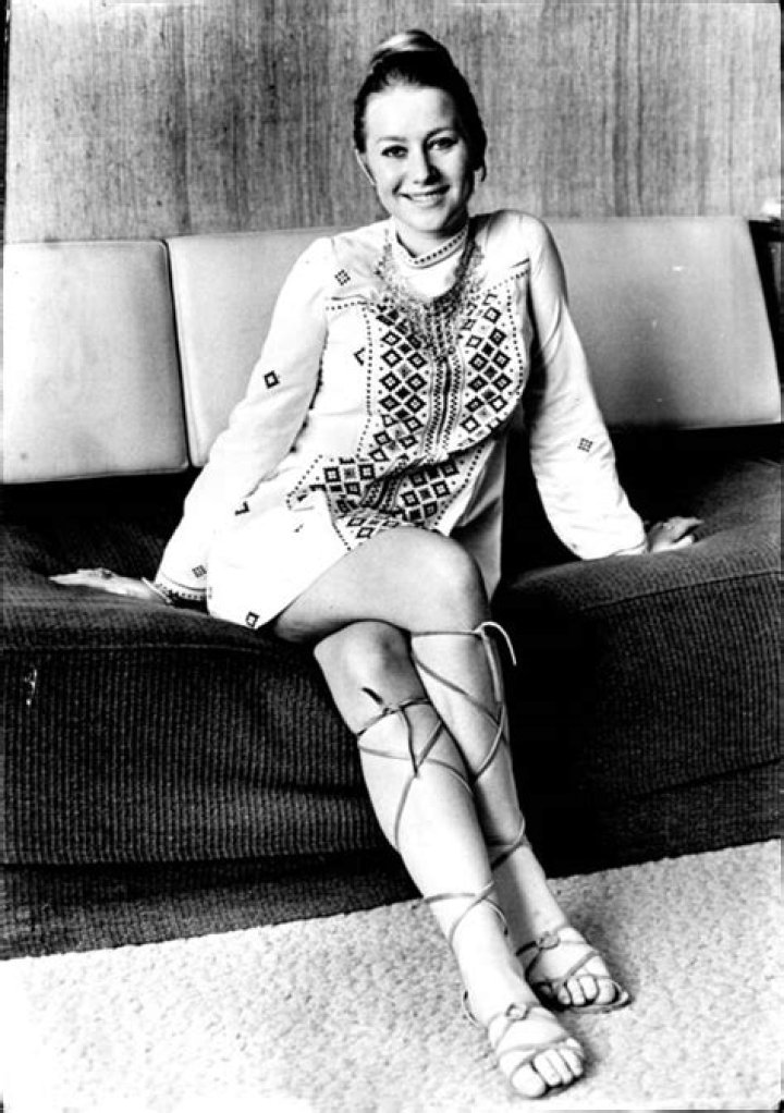 33 Photos Of Helen Mirren Young, Vibrant, And Timeless