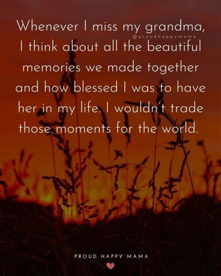 50 Heartfelt Missing Grandma Quotes (With Images)