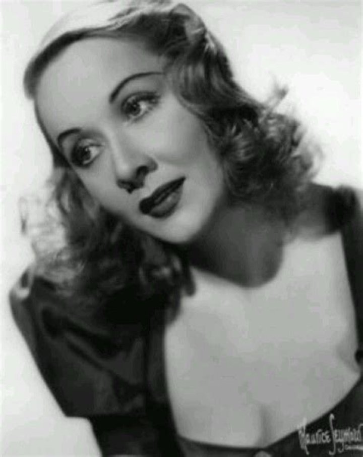 A Young Vivian Vance aka Ethel Mertz. (With images) Vivian vance