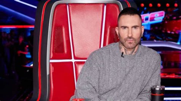 Adam Levine reveals that he plays music from early 2000s by Avril