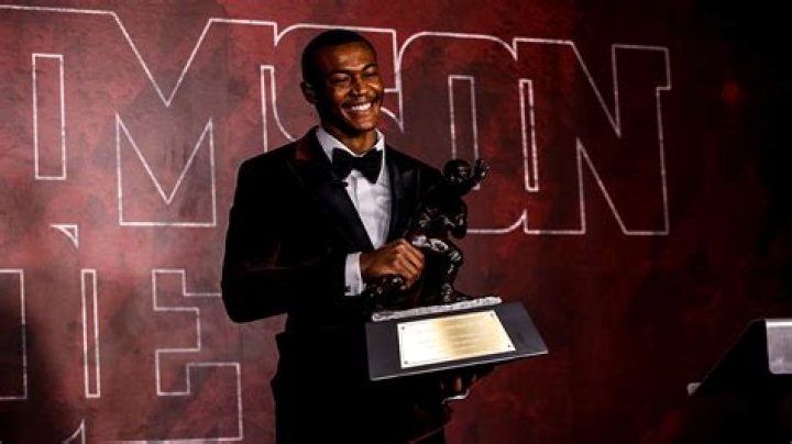 Alabama&rsquo;s Smith 1st WR to win Heisman in 29 years News