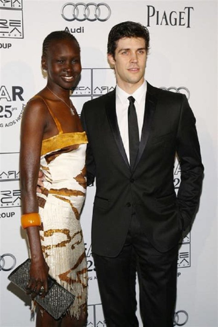 Alek Wek Biography Wiki, Husband, Salary, Net Worth, Dating