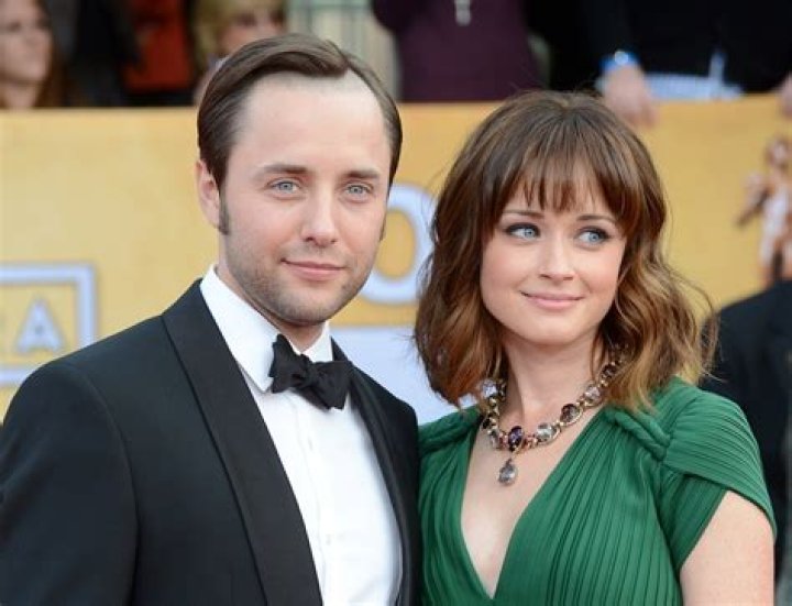 Alexis Bledel, Vincent Kartheiser Kids Exes Share 1 Son In Touch Weekly