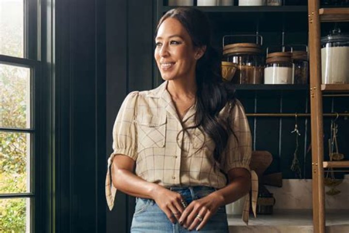 All About Joanna Gaines' 2 Sisters, Mikey McKall and Teresa Criswell