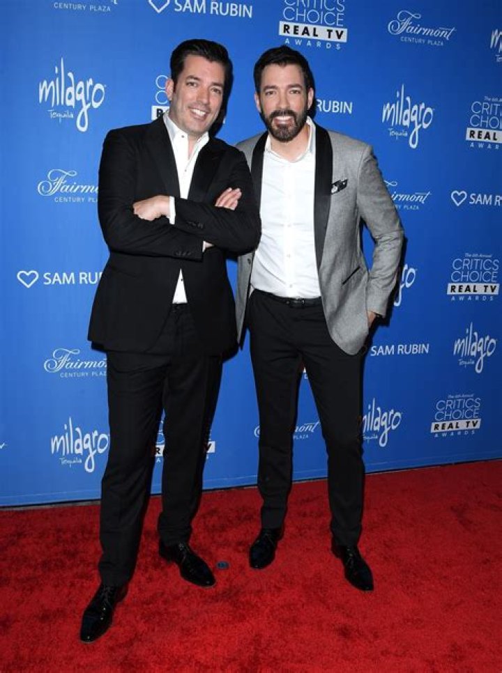 All About Jonathan and Drew Scott's Brother, J.D. Scott