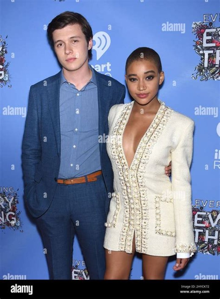 Amandla Stenberg and Nick Robinson in Everything, Everything movie review