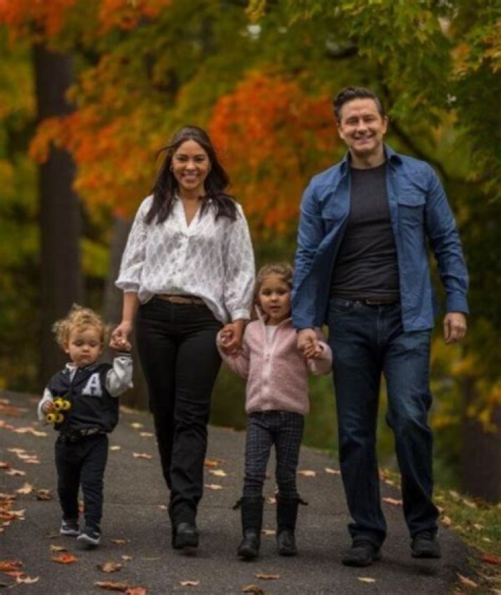 Anaida Poilievre Net Worth 2023, Age, Husband, Children, Height, Family