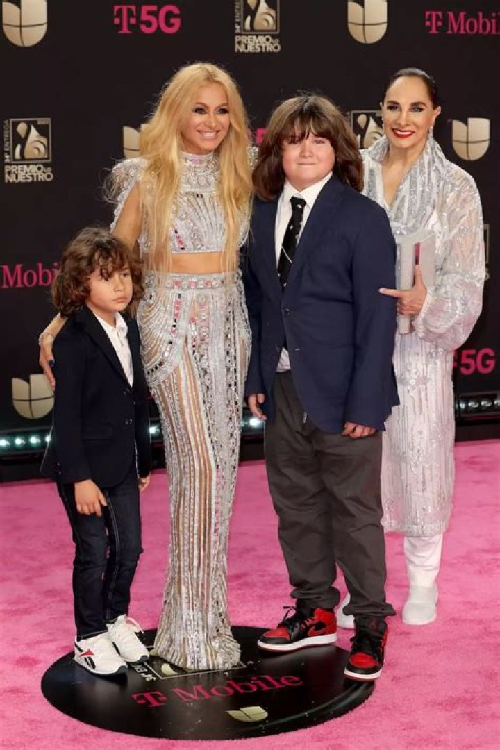 Andrea, hijo de Paulina Rubio, ya es todo un adolescente y cambia de look