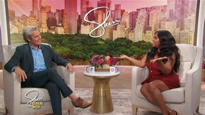 Andy Cohen Says He&rsquo;s Single, Reveals What He&rsquo;s Looking For Andy Cohen