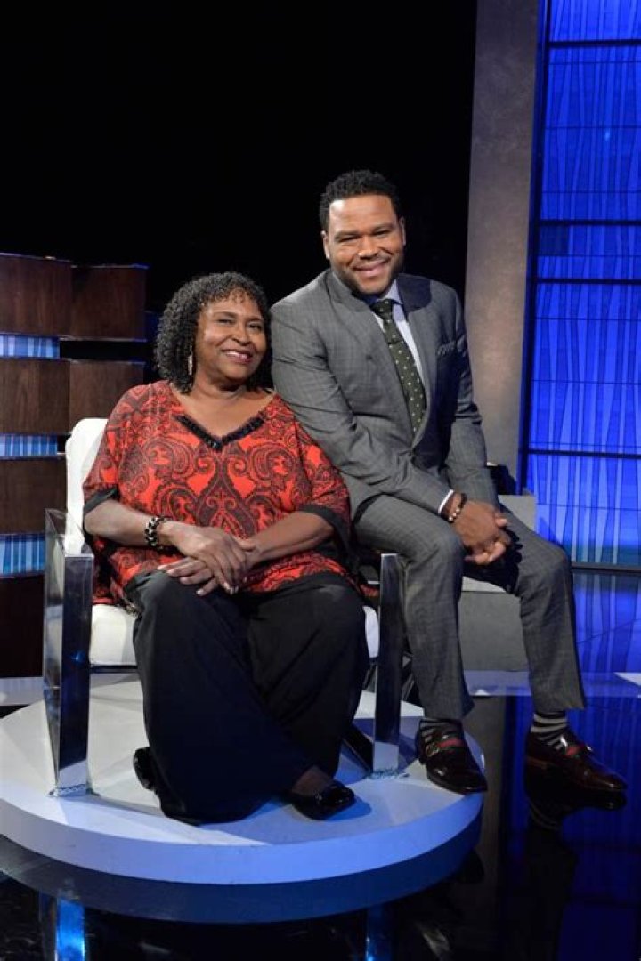 Anthony Anderson, mom Doris test their bond in new E! show