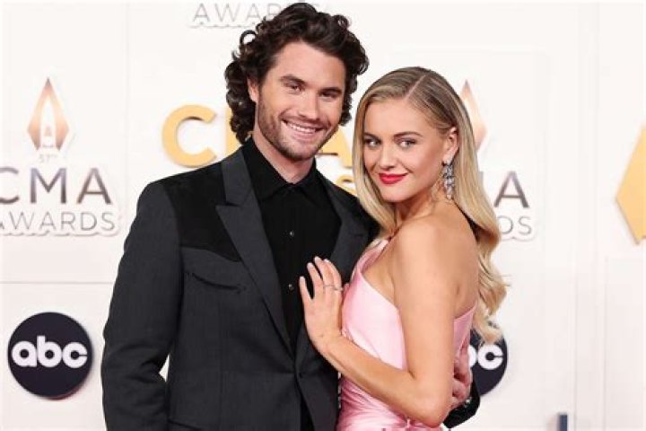 Are Chase Stokes, Kelsea Ballerini Dating? See Clues Life & Style