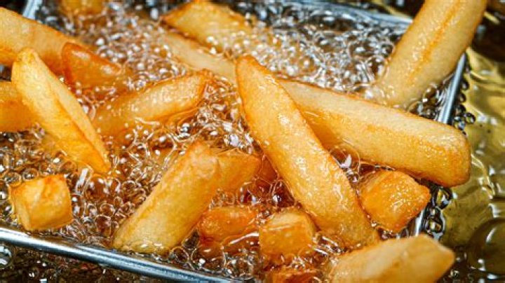 Are Greasy Foods Really Responsible For Acne?