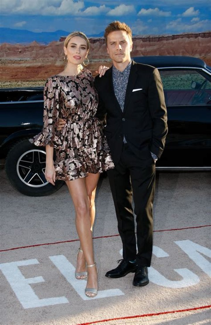 ARIELLE VANDENBERG at El Camino A Breaking Bad Movie Premiere in Los