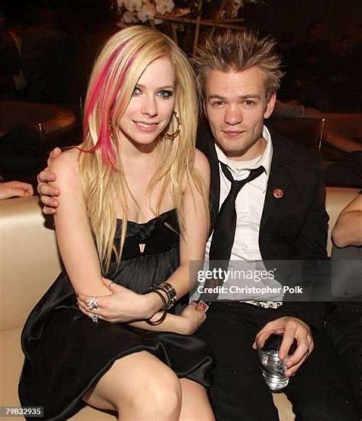 Avril Lavigne and Deryck Whibley Stars' Stunning Wedding Photos Us