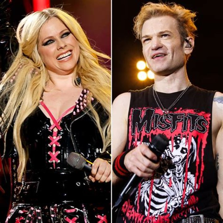 Avril Lavigne and Sum 41 singer Deryck Whibley headed for divorce