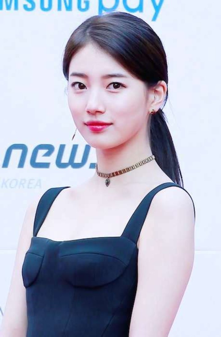 Bae Suzy Biography, Age, Height, Weight, Boyfriend, Family, Net Worth