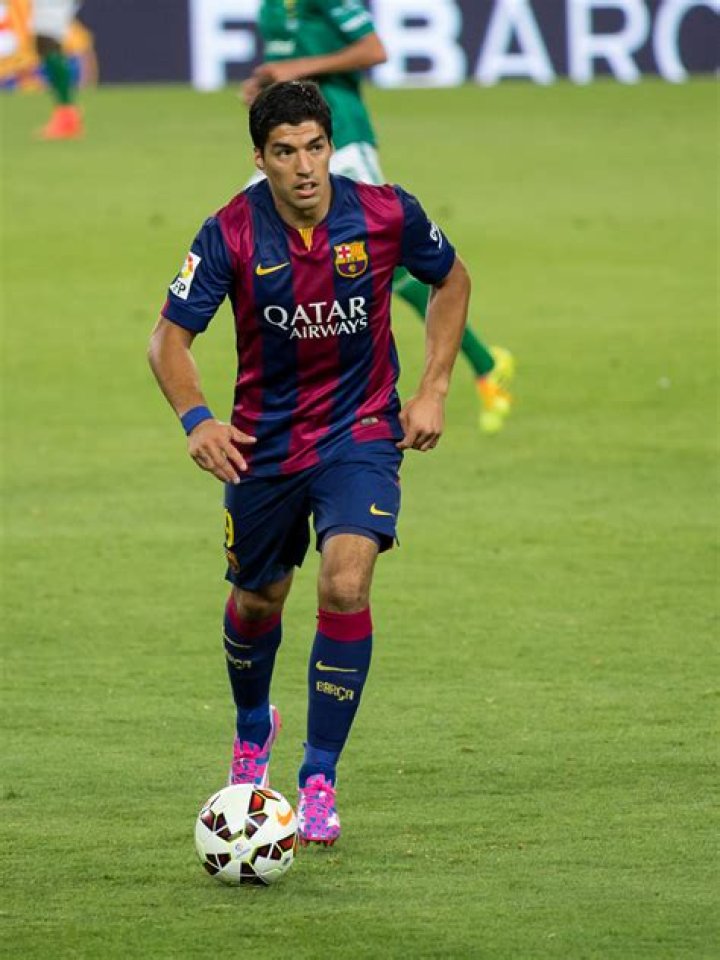 Bank &lsquo;hires&rsquo; Luis Suarez, while Barcelona star Xavi weds