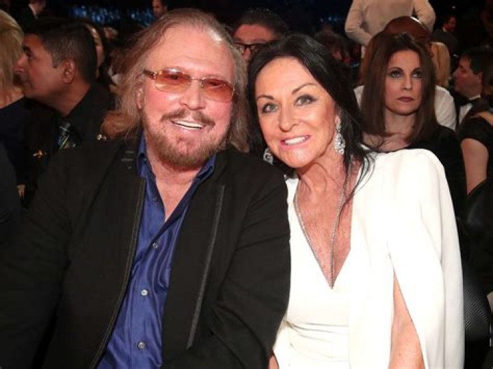 Barry Gibb Wife, Wikipedia, Net Worth, Biography, Parents