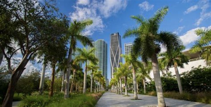 Bayfront Park board member resigns on Joe Carollo&rsquo;s 1 mil nobid