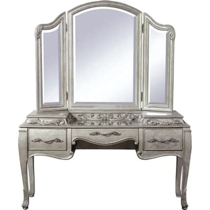Bedroom Rhianna 3 Drawer Vanity Modern drawers, Decor, Furniture