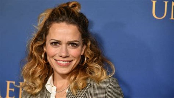 Bits ‘n’ Pieces Bethany Joy Lenz lands killer role The Columbian