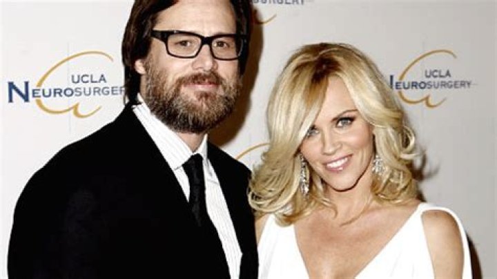 Bittersweet tweet Jim Carrey, Jenny McCarthy announce split on Twitter