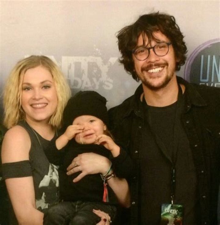 Bob Morley and Eliza Taylor Eliza Taylor fondo de pantalla (43100390