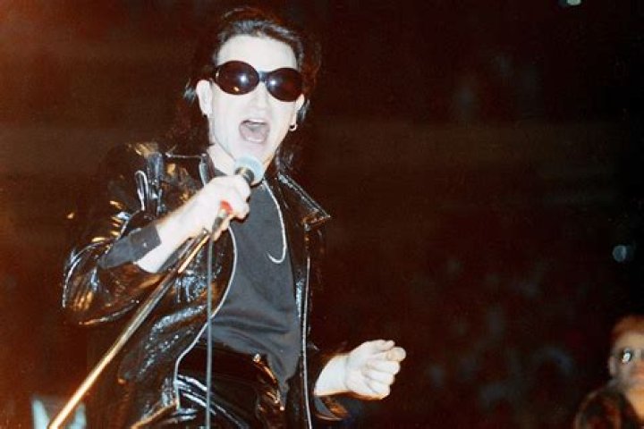 Bono's Son Elijah Hewson releases his first single with rock band