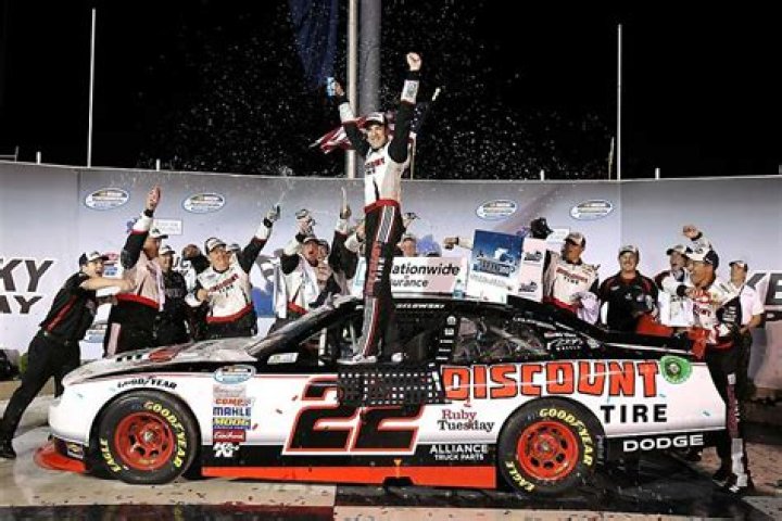 Brad Keselowski wins Nationwide race at Richmond