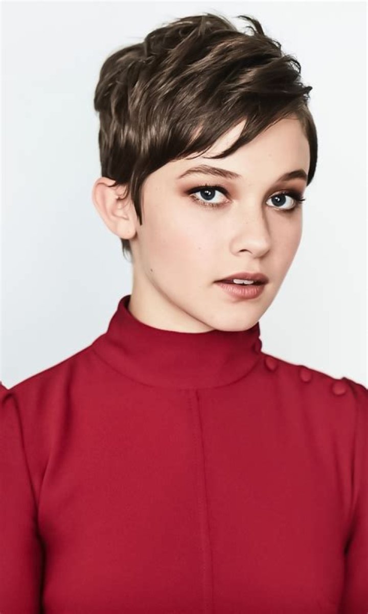 Cailee Spaeny Short hair styles, Model, Hair styles