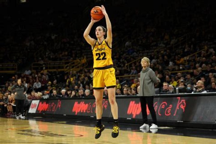 Caitlin Clark Named Wooden Midseason Top 25 Sports Illustrated Iowa