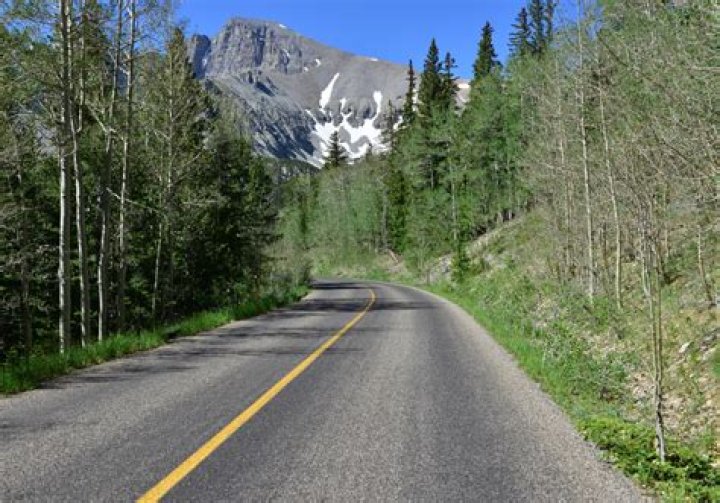 Can you drive through Great Smoky Mountain National Park?