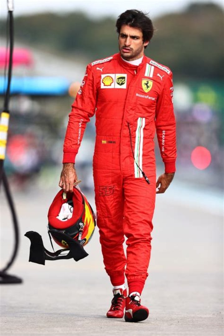 Carlos Sainz Height, Weight, Family, Facts, Spouse, Education, Biography