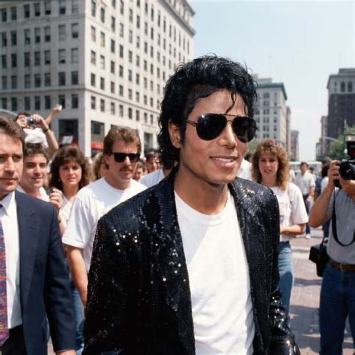Celeb R.E. The Michael Jackson Estate Finally Purchases Calabasas