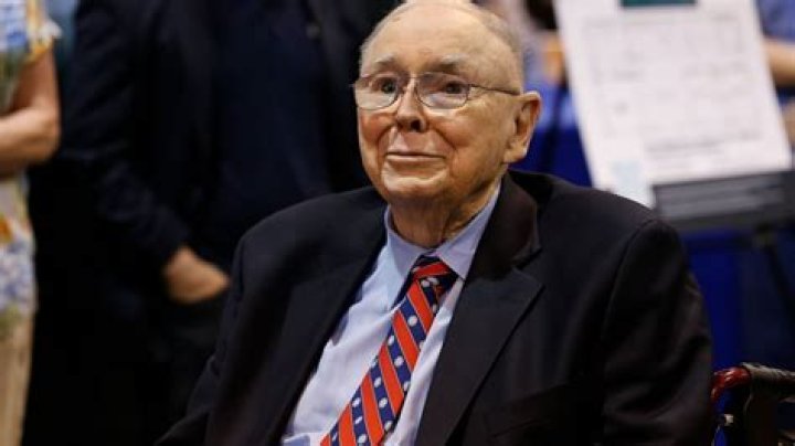 Charlie Munger reportedly warns of trouble for the U.S. commercial