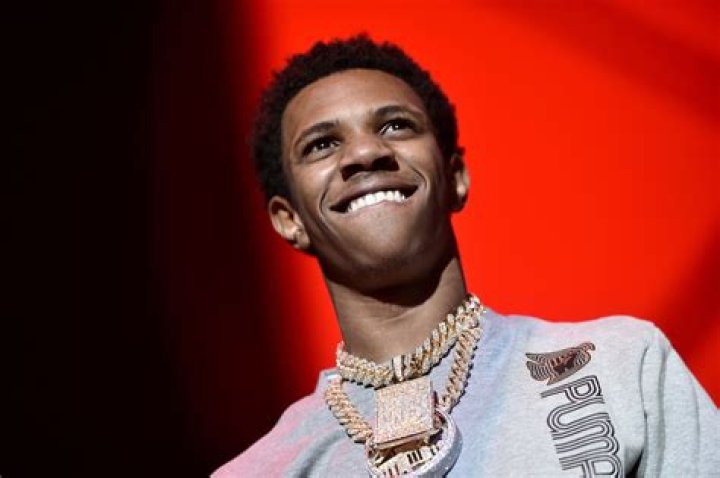 Charts A Boogie Wit Da Hoodie Sells 823 Copies, Earns Number One