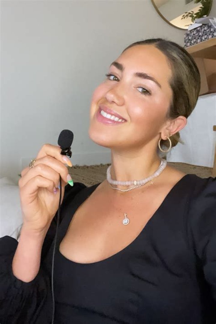 Christina Najjar Speaks to Rich Moms The New York Times