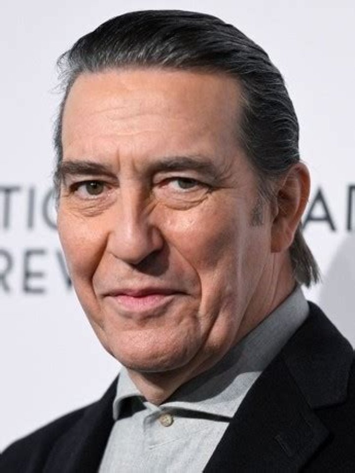 Ciar&aacute;n Hinds Movies List, Height, Age, Family, Net Worth