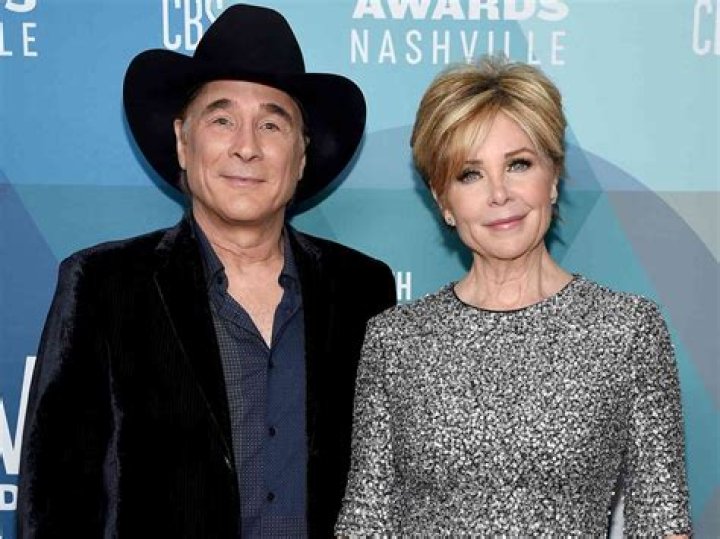 Clint Black's Daughter, Lily, Covers Carrie Underwood at the Opry