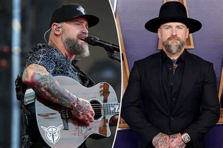 Country Star Zac Brown Is Engaged to Model and Actress Kelly Yazdi nccRea