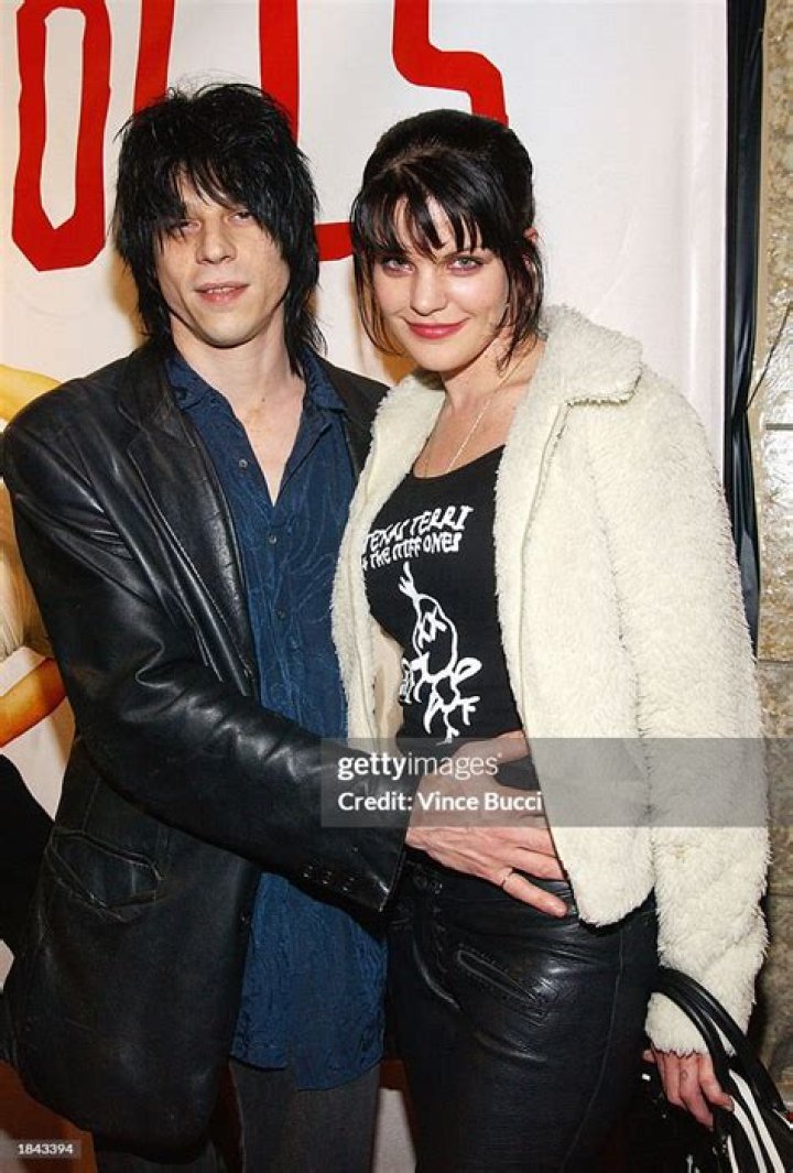 Coyote Shivers and wife Pauley Perrette Stock Editorial Photo &copy; s